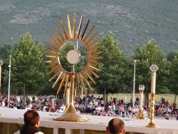 adoration3.jpg